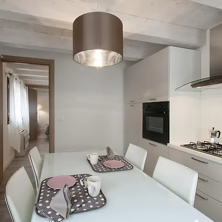Residenza Tiziano Apartment Venice Room photo
